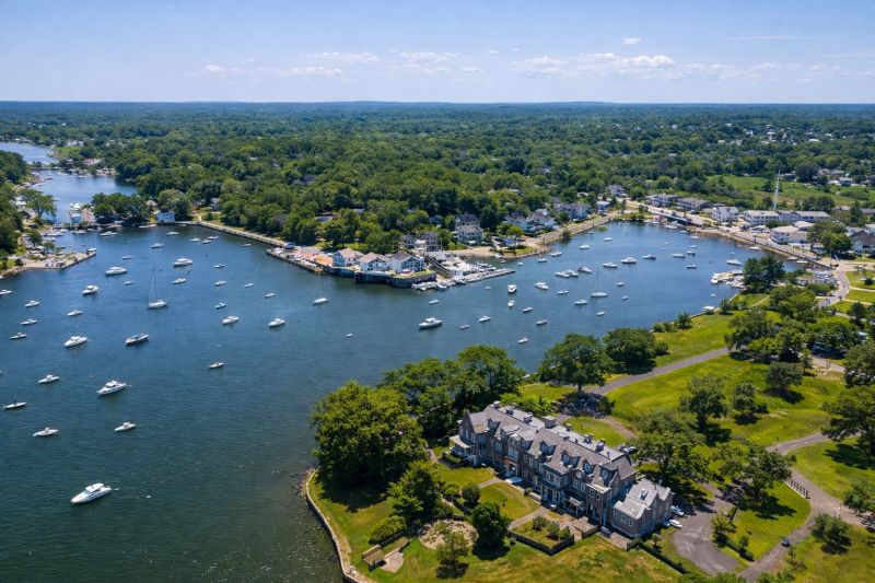 Best Siding Replacement pros in Fairhaven, MA